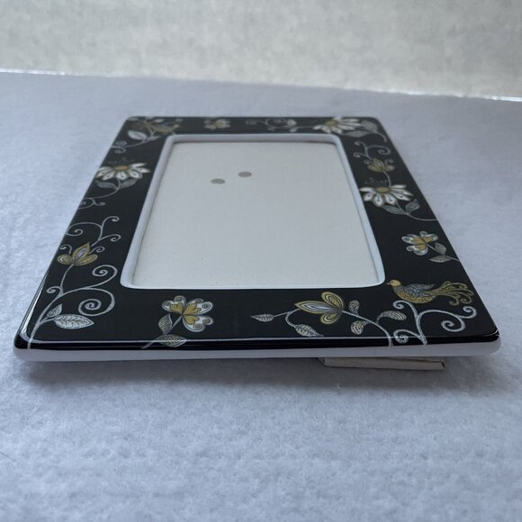 Vera Bradley Picture Frame Ceamic Bird of Paradise Black White Floral 4 x 6 - Picture 12 of 12